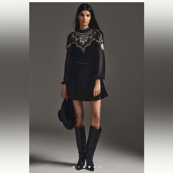 ANTHROPOLOGIE NWT EMBELLISHED VELVET DRESS π - Picture 1 of 7